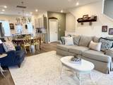 109 Rosebush Ln - Photo 10