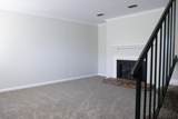 138 Academy Sq - Photo 3