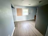 410 Manor Dr - Photo 4