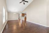 395 Devon Chase Hl - Photo 13