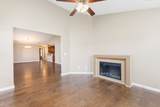 395 Devon Chase Hl - Photo 20