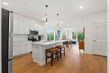 600 E Trinity Ln - Photo 4