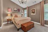 1077 Woodbury Falls Dr - Photo 15