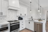 2115 Hollydale Aly - Photo 11