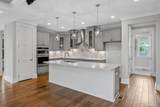 3006 Hedgelawn Dr - Photo 17