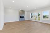 1121 Lawrence Ave - Photo 16