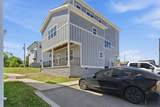 1121 Lawrence Ave - Photo 3