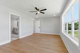 1121 Lawrence Ave - Photo 32