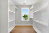 1121 Lawrence Ave - Photo 36