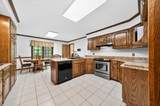 555 S Maple Ave - Photo 17