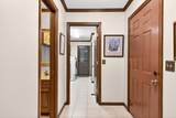 555 S Maple Ave - Photo 29