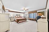 555 S Maple Ave - Photo 33
