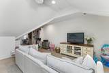 916 Montrose Ave - Photo 13