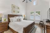 916 Montrose Ave - Photo 6