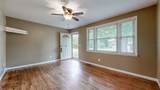 1005 Pinewood Ct - Photo 4