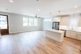602 James Ave - Photo 3