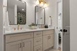 410 Hawthorn Lane - Photo 19