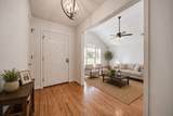 1006 Victoria Ln - Photo 3