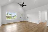 929 Wilkie St N - Photo 12