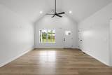 929 Wilkie St N - Photo 14