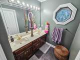215 Northwood Ave - Photo 18