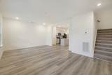 779 Coburg St - Photo 4