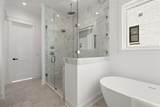 2031 Overhill Dr - Photo 17