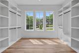 2031 Overhill Dr - Photo 20