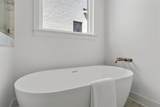 2031 Overhill Dr - Photo 21