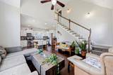 404 Lawrence St - Photo 6