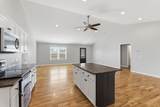 1041 Twin Creek Rd - Photo 15