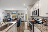 118 Champions Ln - Photo 10