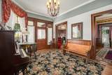 319 E Hill Ave - Photo 10