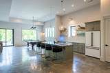 318 N Porter St - Photo 36