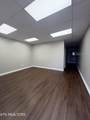 207 E Race St - Photo 2