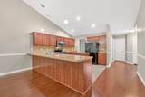 161 Plymouth Dr - Photo 4