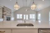 5529 Sinclair St - Photo 11