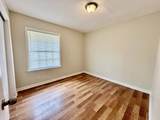122 E St - Photo 8