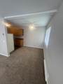 550 Harding Pl - Photo 3