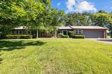 555 Lakeview Cir - Photo 1
