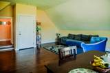 2042 Grandstand Dr - Photo 23