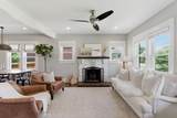 929 Lawrence - Photo 7