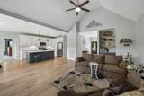 1035 Robert Lee Dr - Photo 10