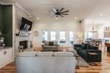 1322 Barry Ln - Photo 40