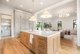 2806 Oakland Ave - Photo 12