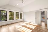 2806 Oakland Ave - Photo 30