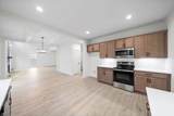 907 Douglas Ln - Photo 11