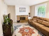 946 Coarsey Dr - Photo 3