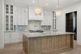 1004 Rodney Dr - Photo 13