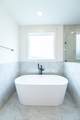 2930 Carisbrooke Dr - Photo 23